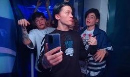 俄罗斯网红爆料视频播放,俄罗斯爆料视频播放背后的惊人真相